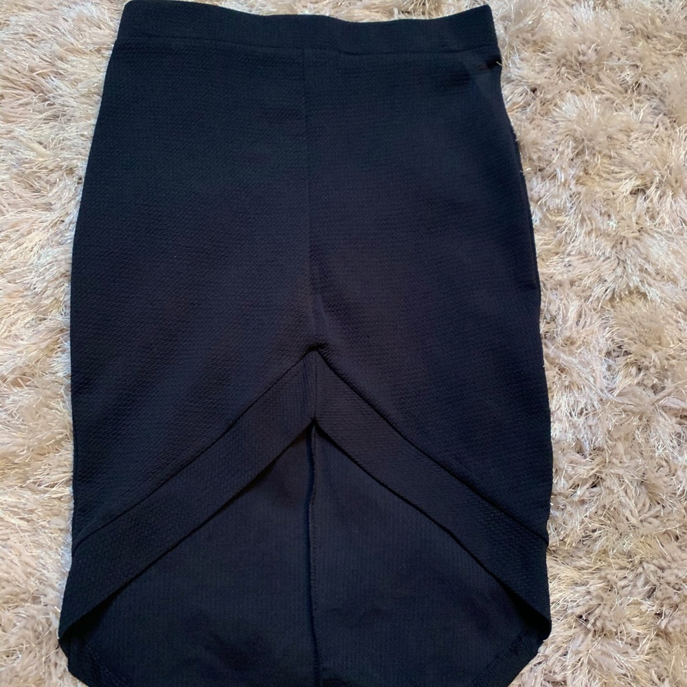 Black pencil skirt